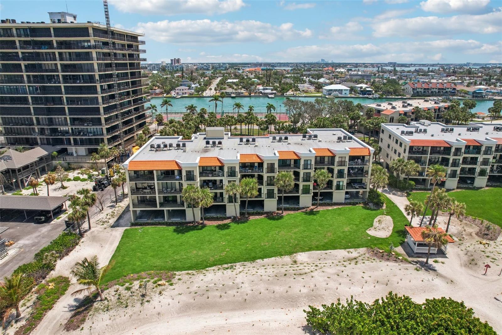 Image 43 of 59 For 7564 Bayshore Drive 302