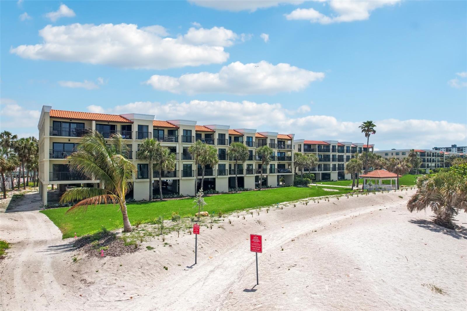 Image 47 of 59 For 7564 Bayshore Drive 302