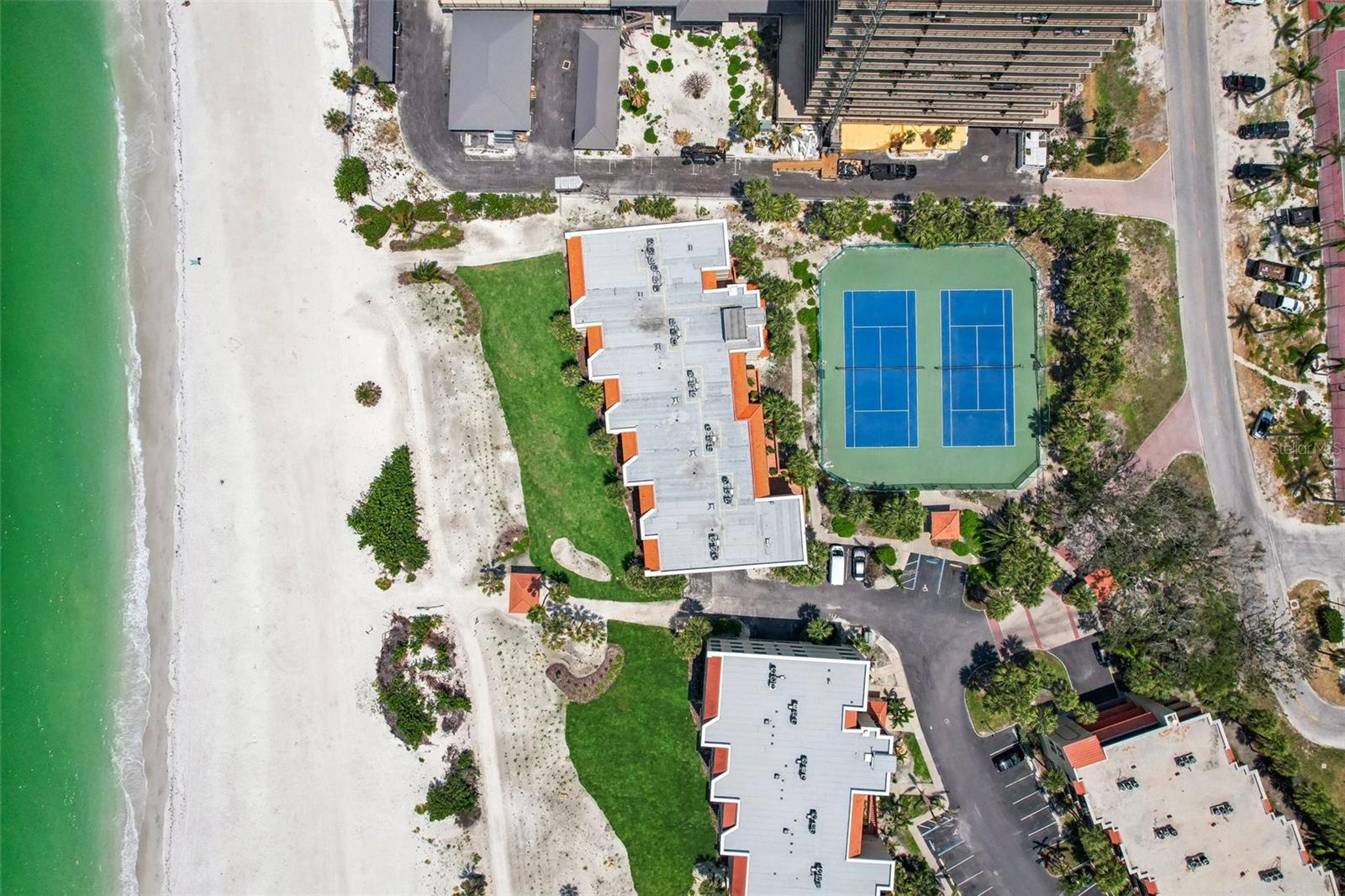 Image 54 of 59 For 7564 Bayshore Drive 302