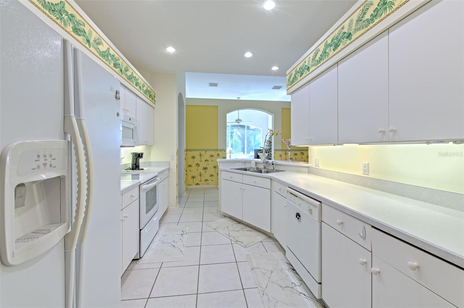 Image 13 of 86 For 3350 Stonebridge Trl
