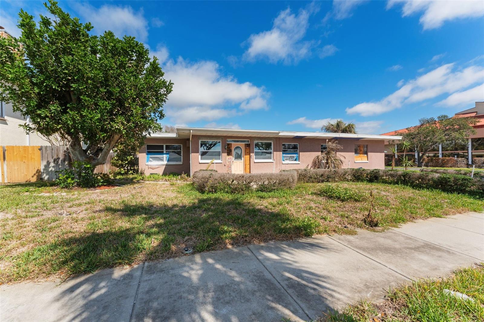 Image 3 of 22 For 7075 Sunset Drive S