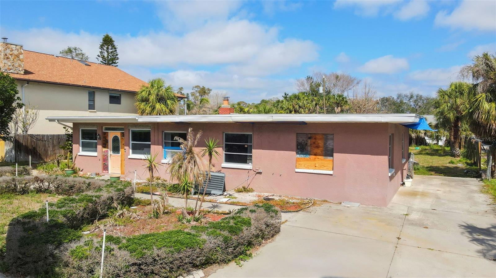 Image 5 of 22 For 7075 Sunset Drive S