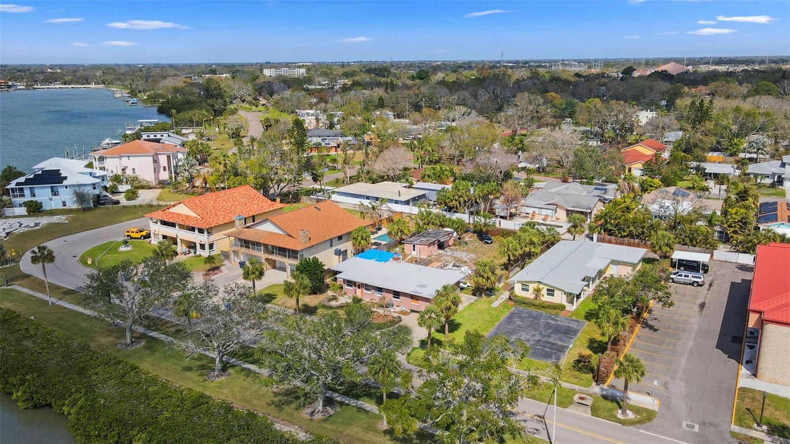 Image 8 of 22 For 7075 Sunset Drive S