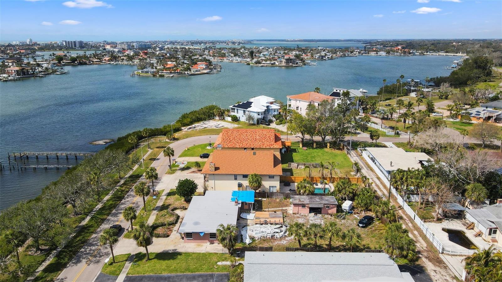 Image 9 of 22 For 7075 Sunset Drive S