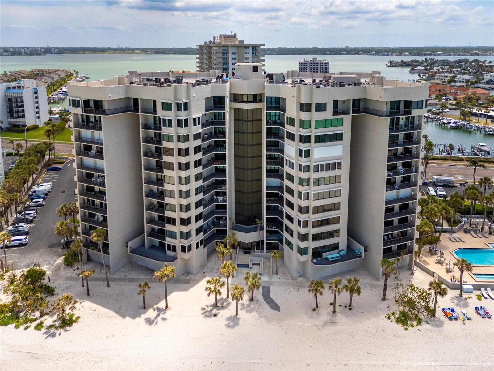 Image 2 of 51 For 1600 Gulf Boulevard 1112