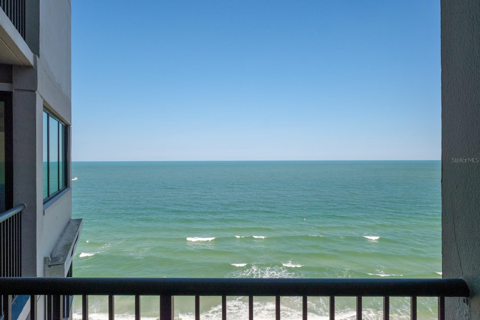 Image 38 of 51 For 1600 Gulf Boulevard 1112