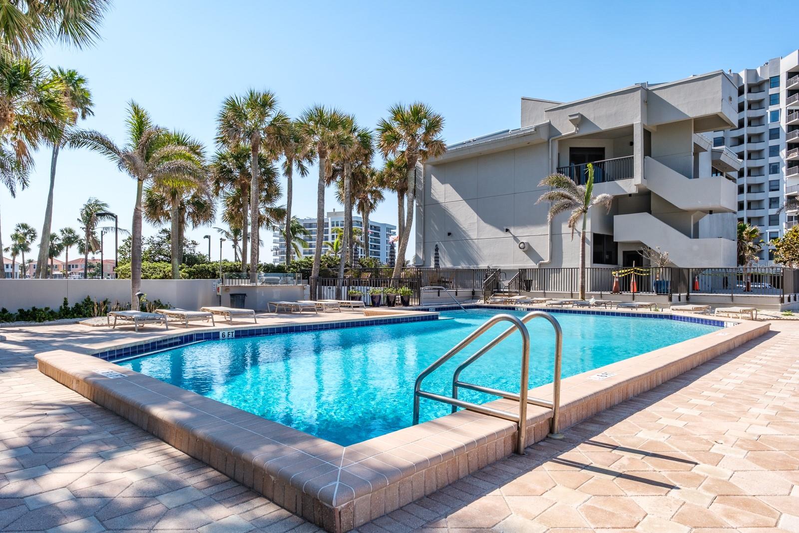Image 42 of 51 For 1600 Gulf Boulevard 1112
