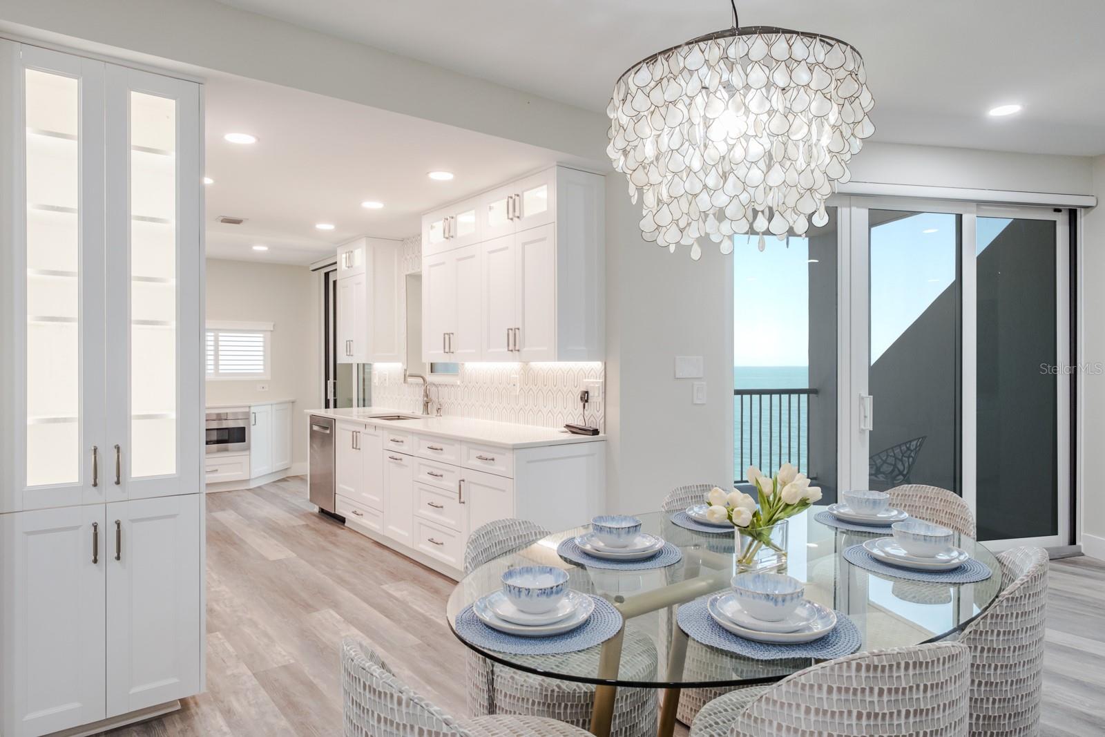 Image 9 of 51 For 1600 Gulf Boulevard 1112