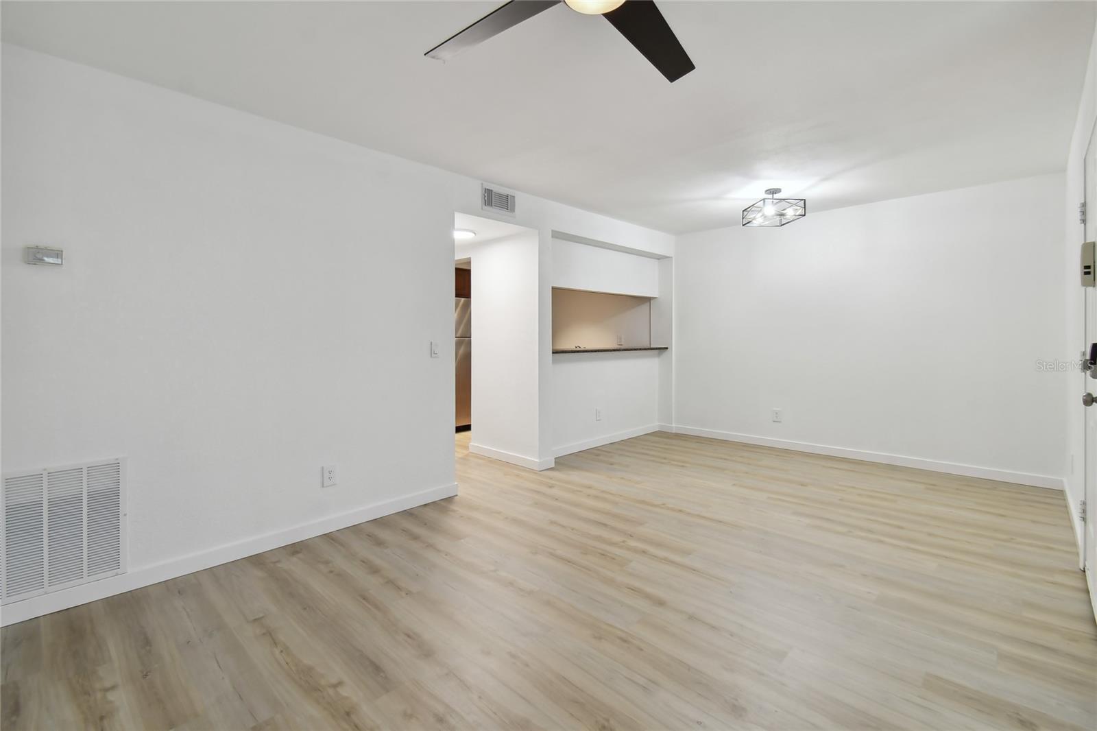 Image 4 of 20 For 5440 Macdill Avenue 1e