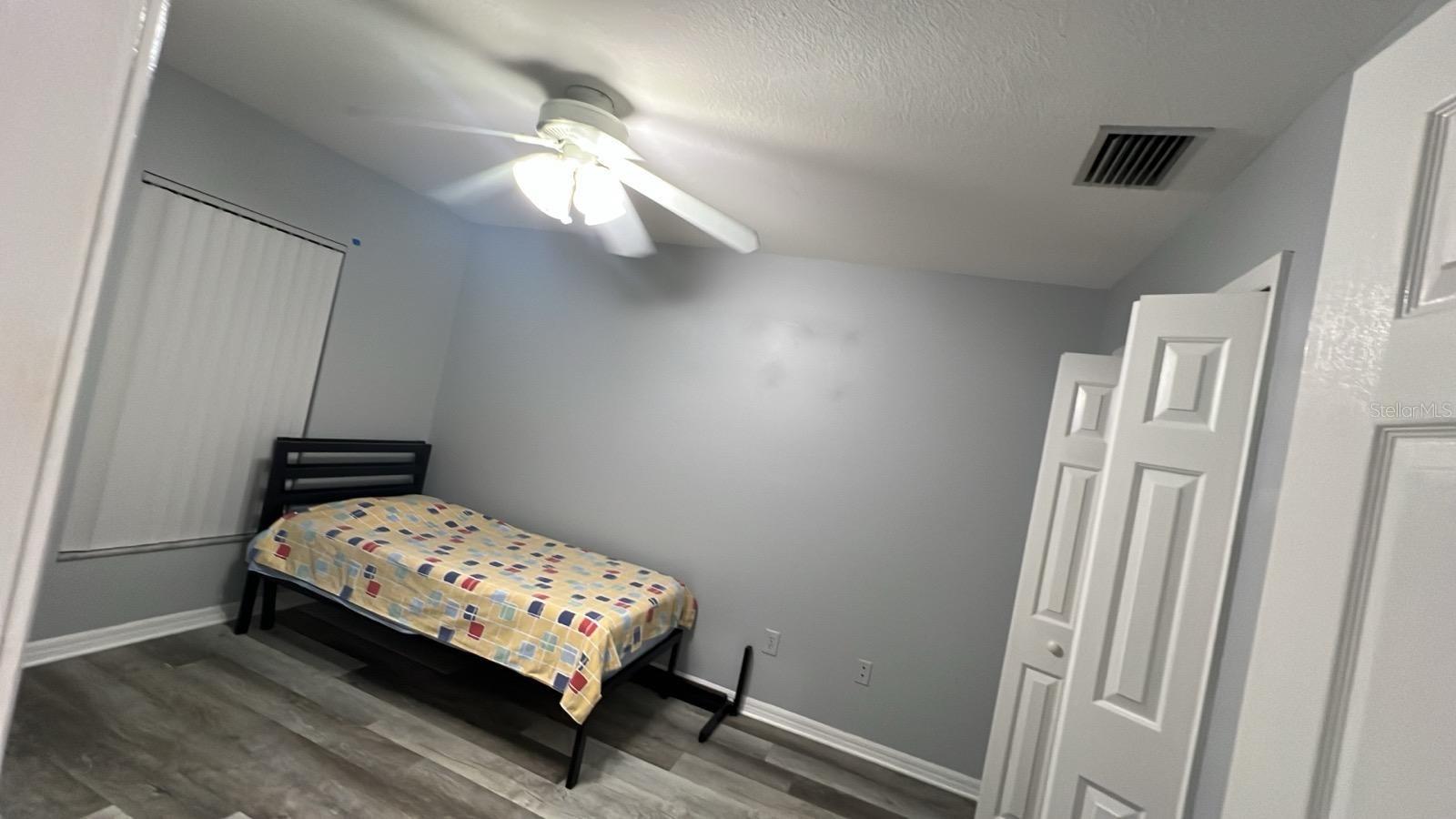 Image 18 of 28 For 8423 Edgewater Place Boulevard