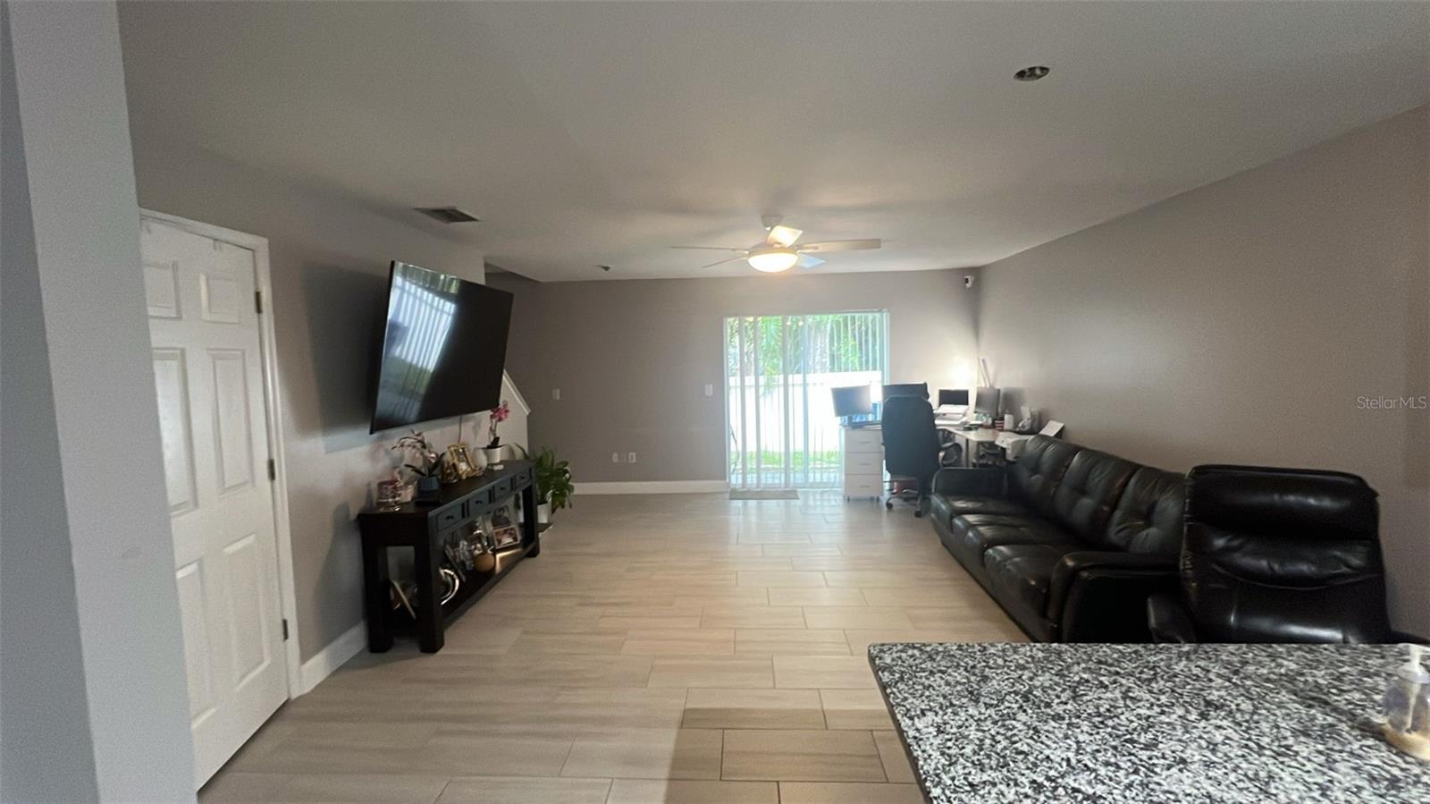 Image 9 of 28 For 8423 Edgewater Place Boulevard