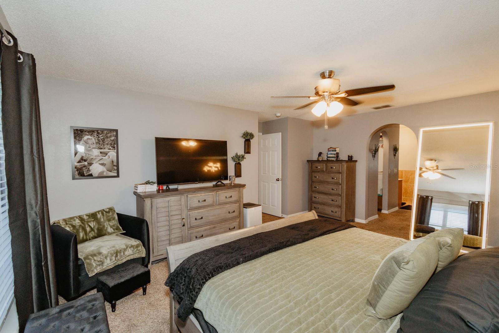 Image 11 of 49 For 1808 Ashton Drive E