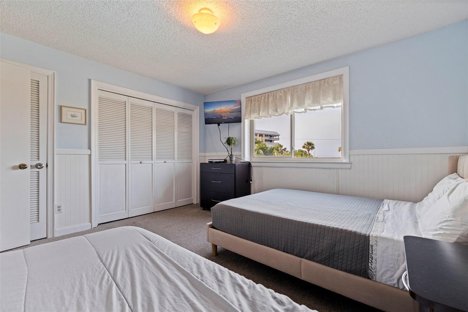 Image 17 of 37 For 6700 Sunset Way 303