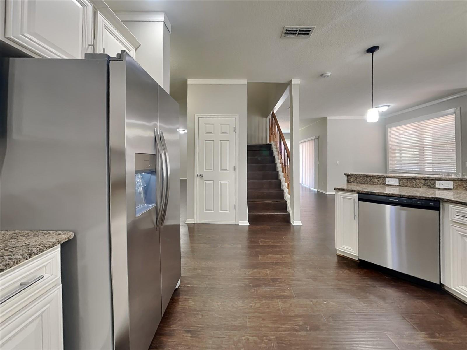 Image 6 of 23 For 20409 Sultana Court