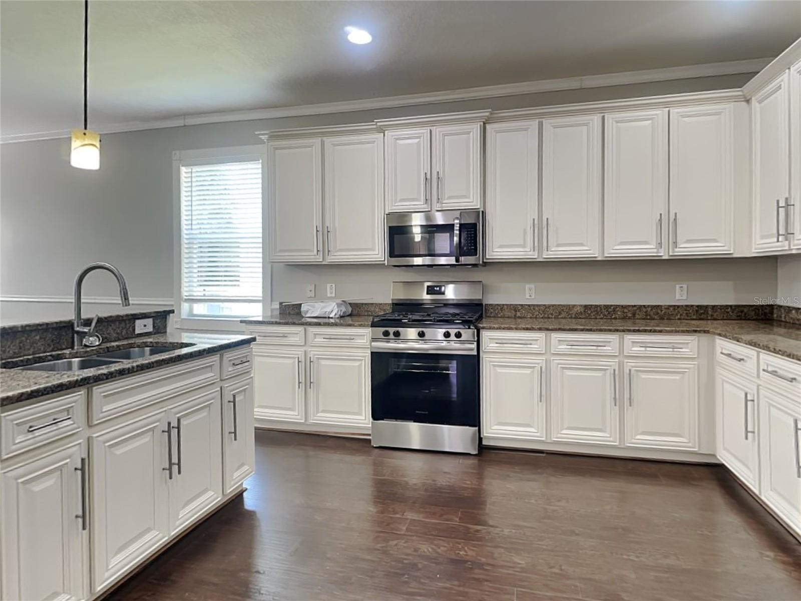 Image 7 of 23 For 20409 Sultana Court