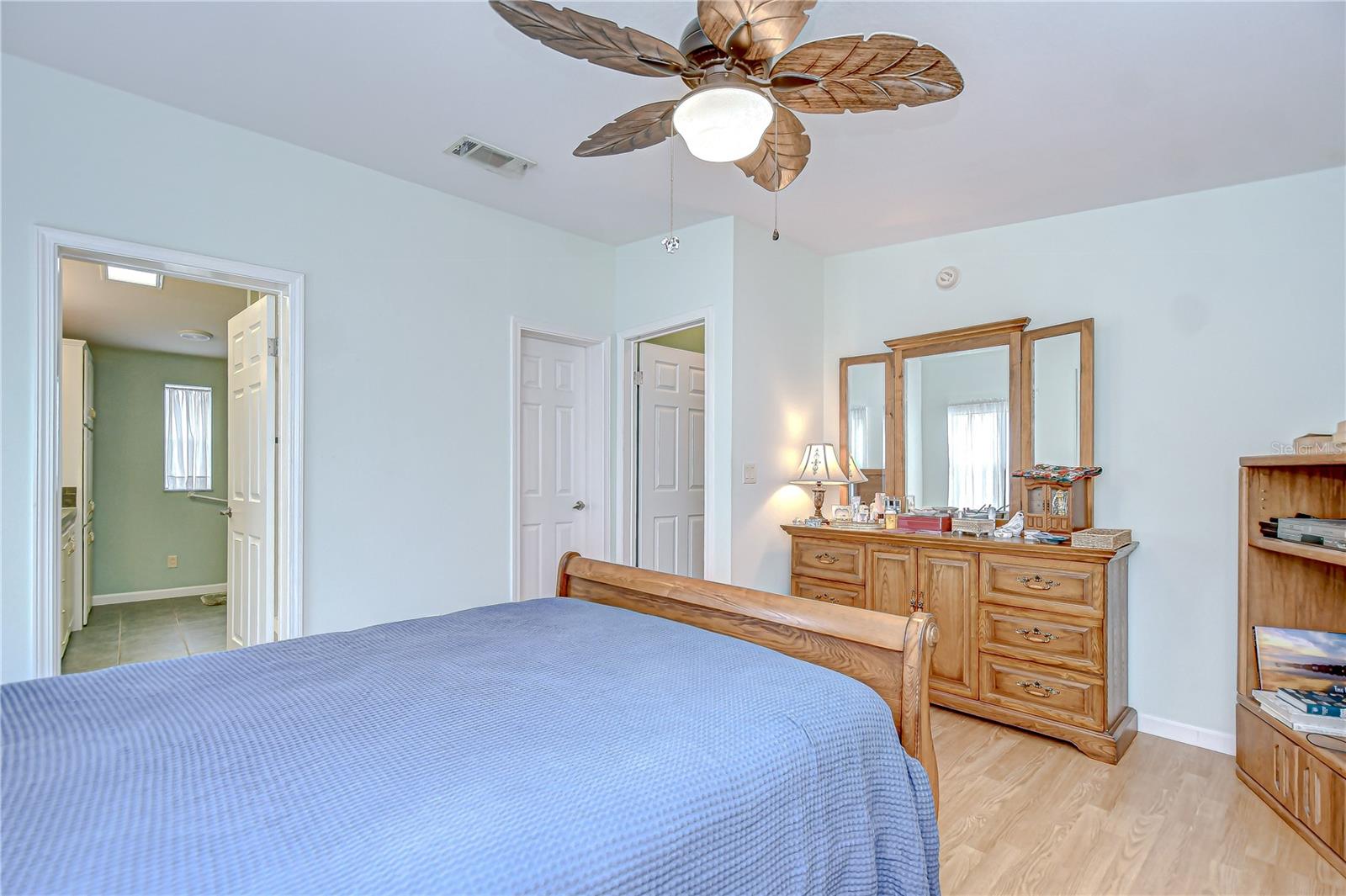 Image 22 of 42 For 37642 Landis Avenue