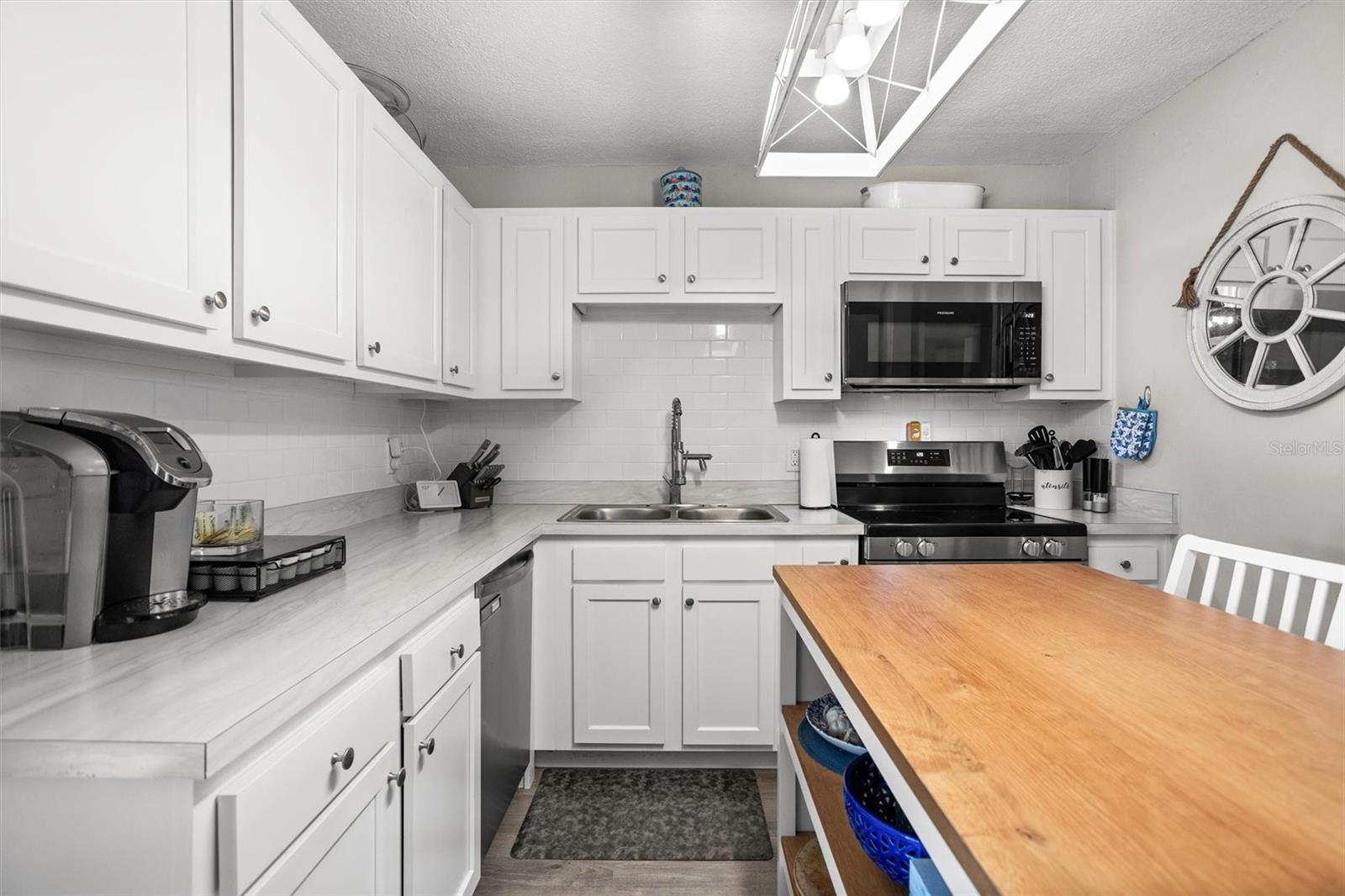Image 21 of 87 For 3245 Freemont Terrace S