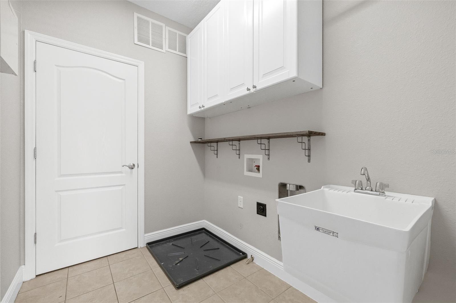 Image 42 of 48 For 7710 Desoto Street