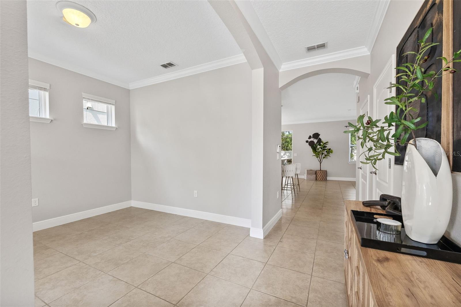 Image 7 of 48 For 7710 Desoto Street