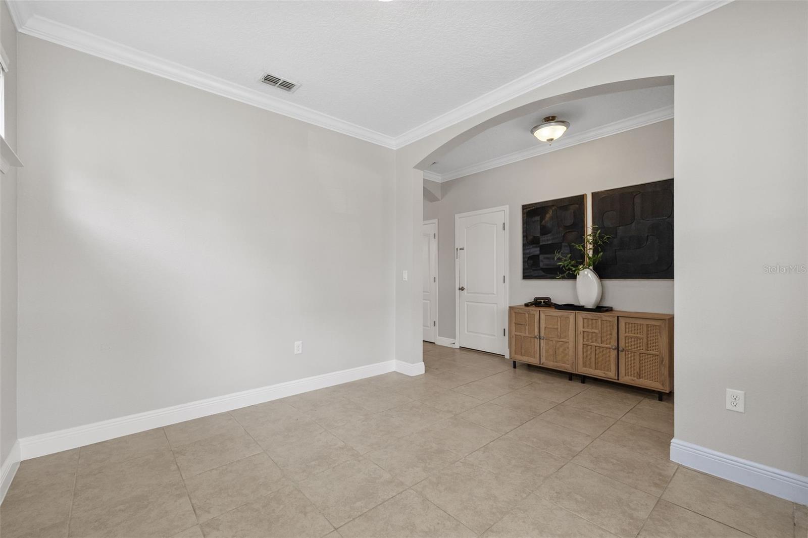 Image 9 of 48 For 7710 Desoto Street