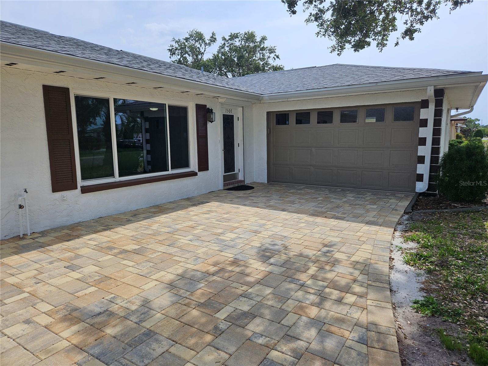 Image 4 of 58 For 1508 Flamingo Lane