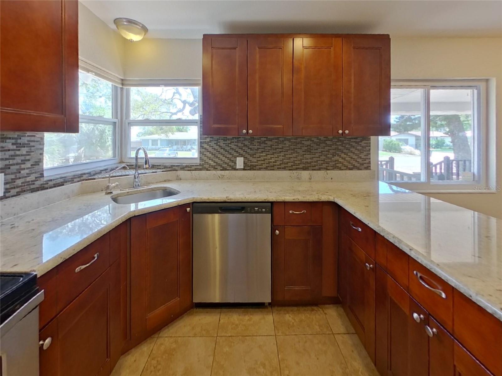 Image 6 of 19 For 10719 Cherokee Drive