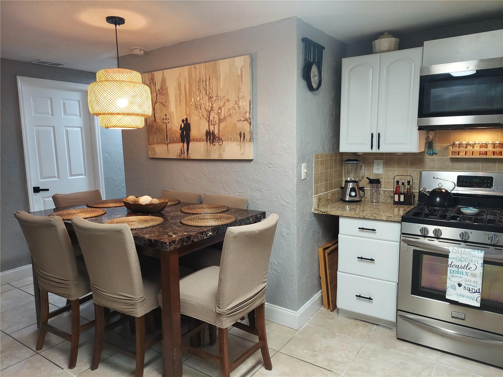Image 2 of 7 For 8129 23rd Avenue N