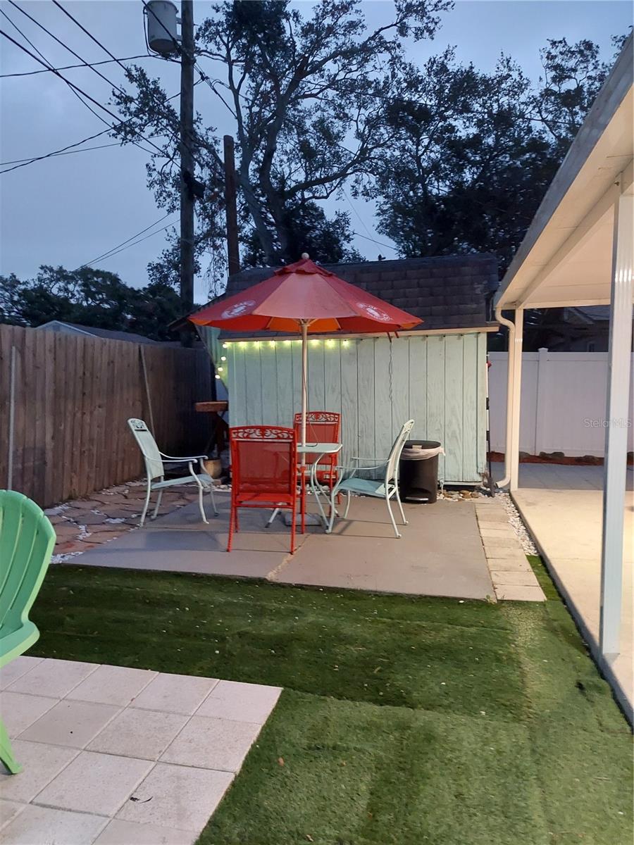 Image 5 of 7 For 8129 23rd Avenue N