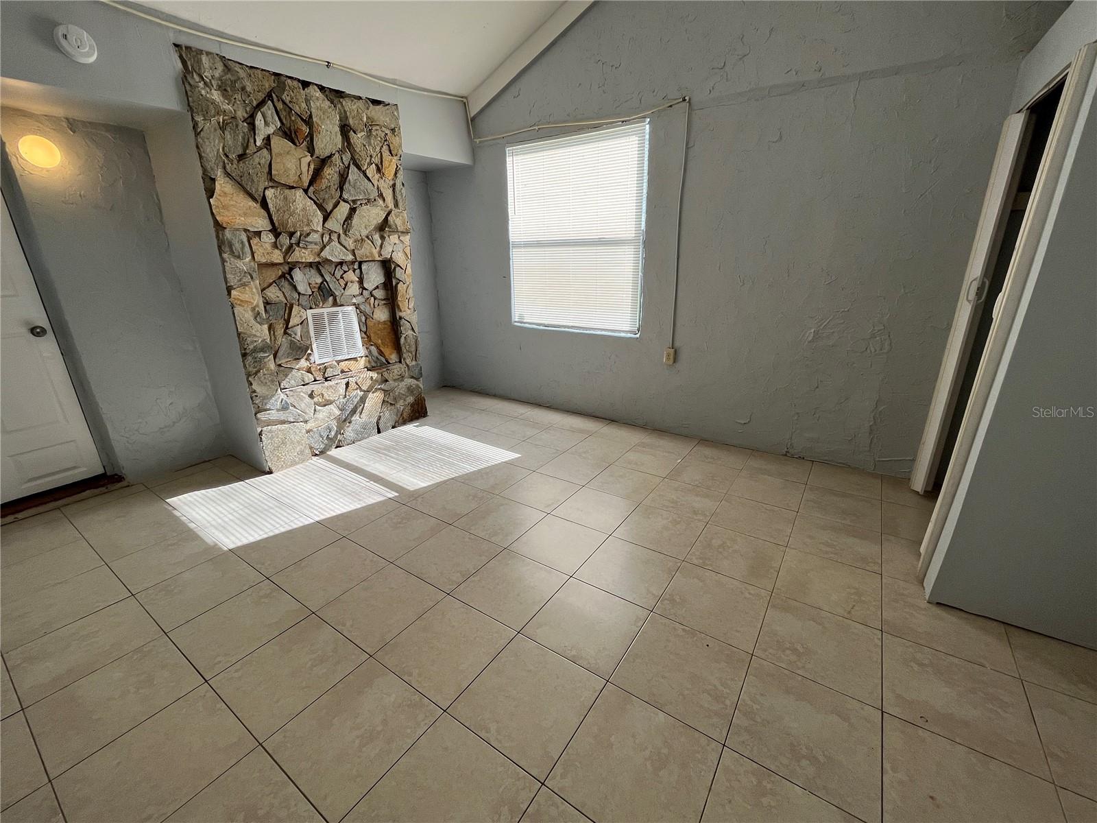 Image 8 of 9 For 4020 Mclane Drive