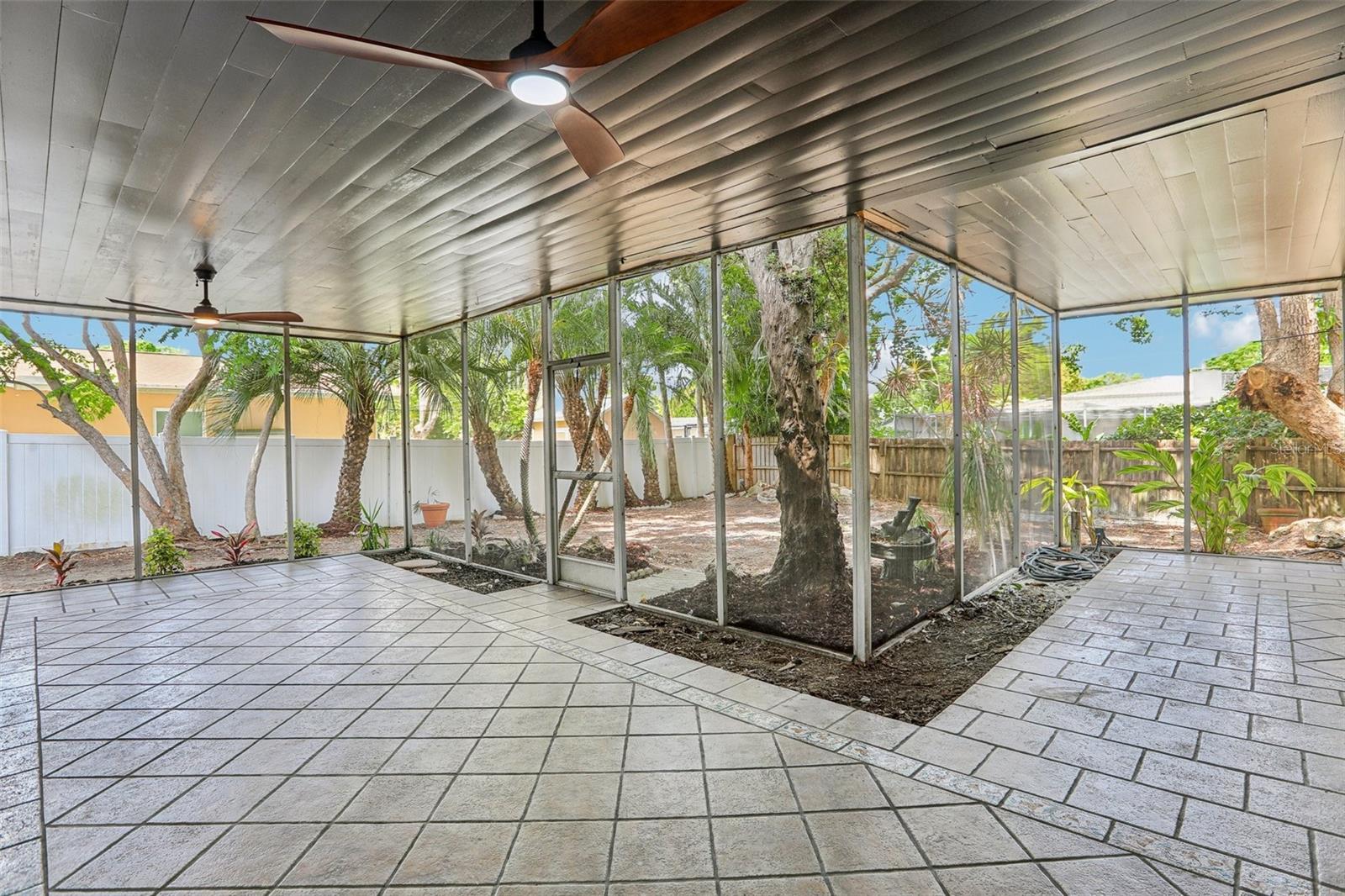 Image 30 of 38 For 1332 Marjohn Avenue