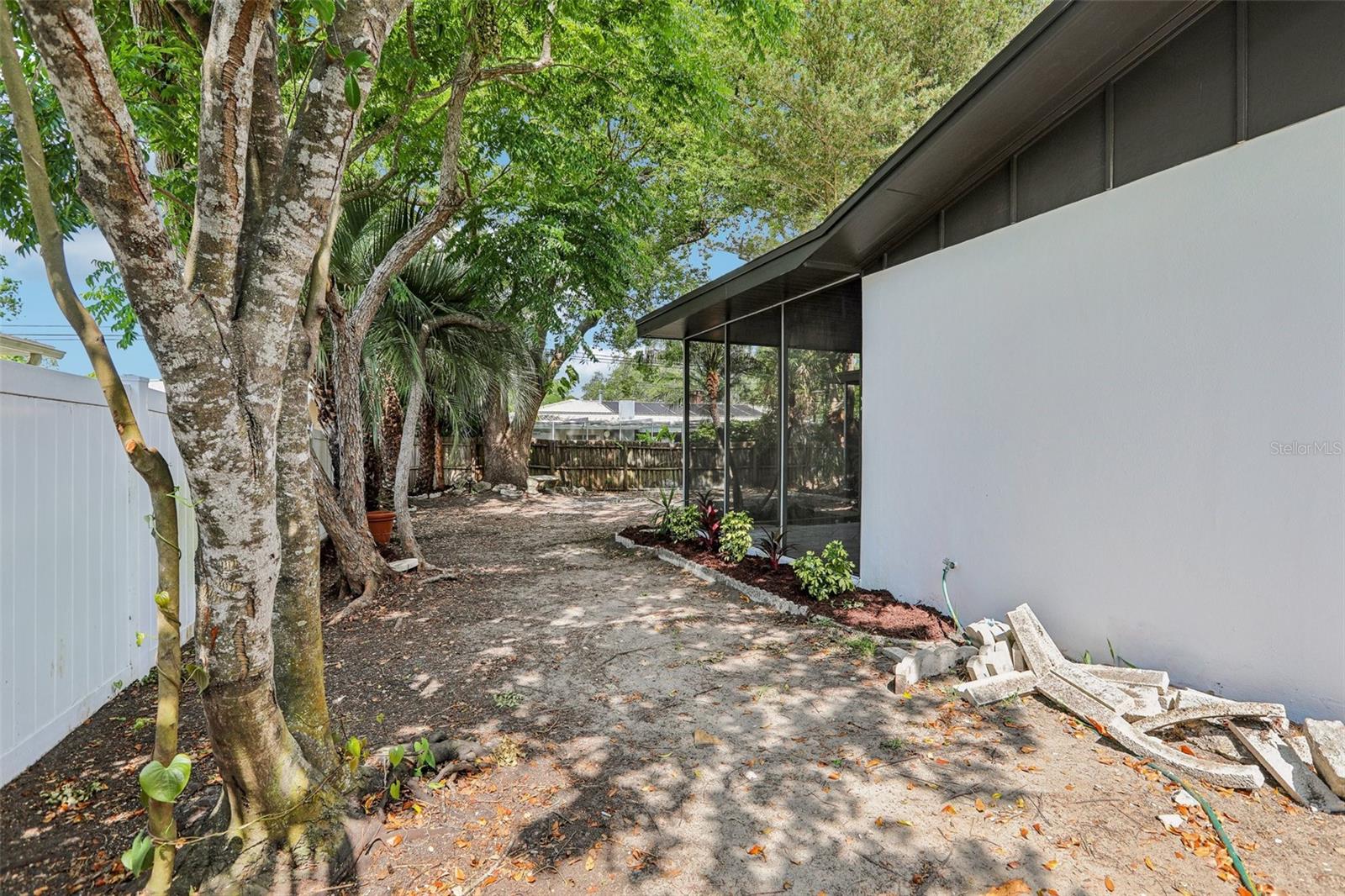 Image 37 of 38 For 1332 Marjohn Avenue