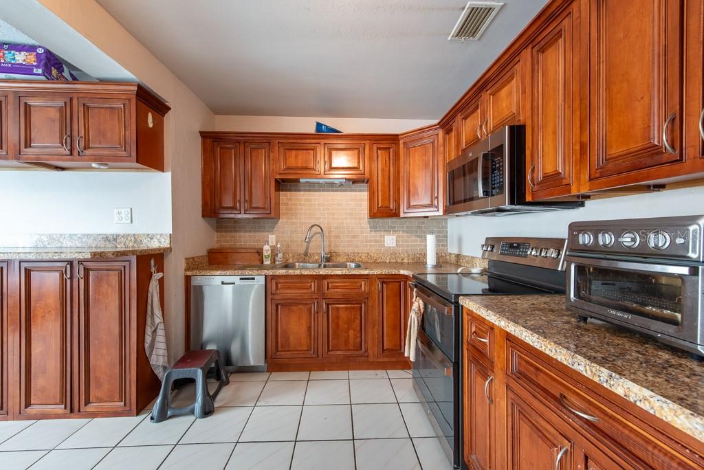 Image 10 of 47 For 8305 75th Place