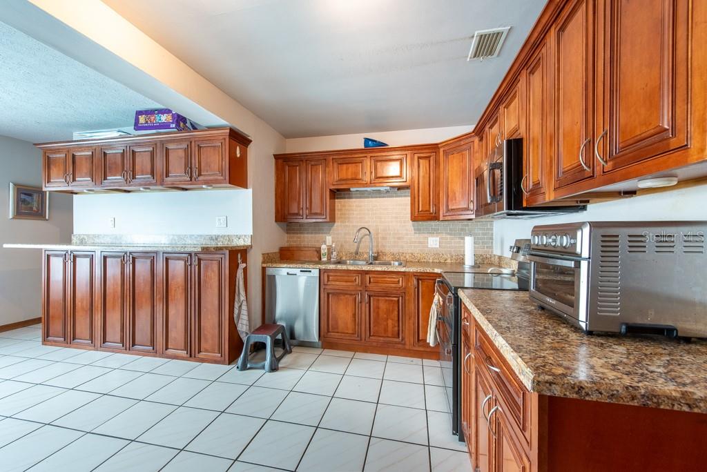 Image 9 of 47 For 8305 75th Place