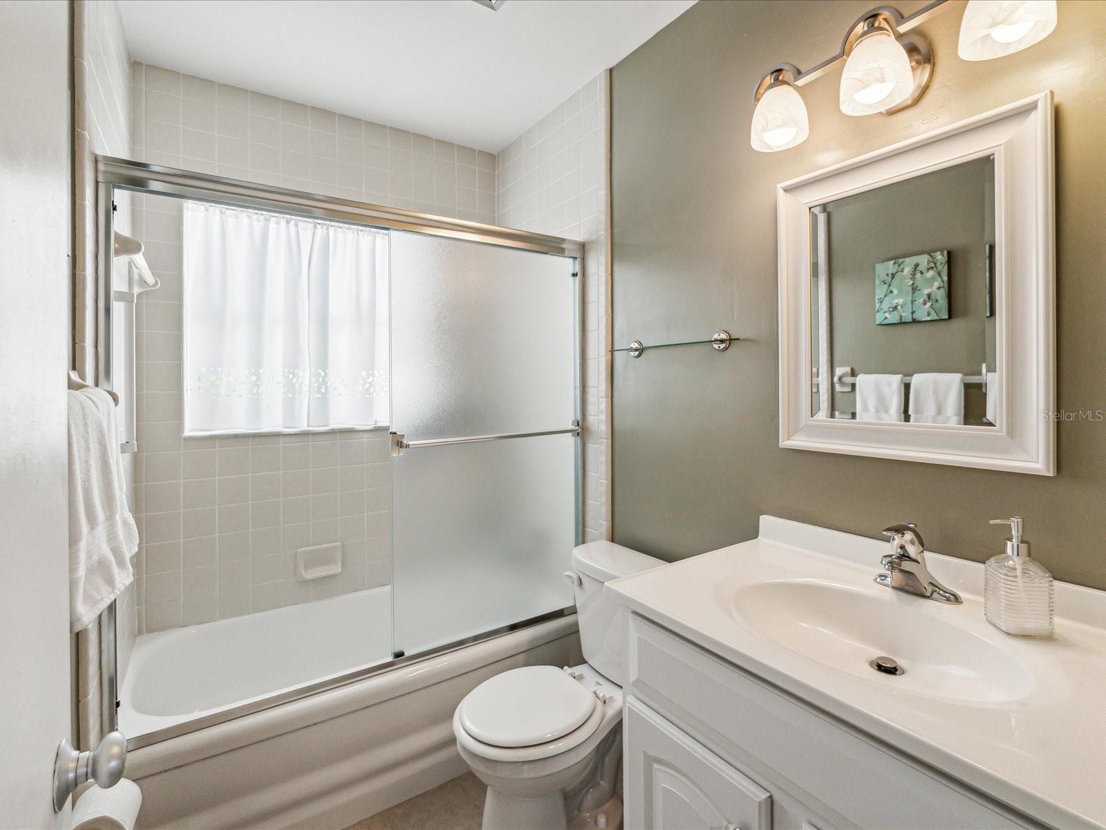Image 11 of 21 For 5812 52nd Avenue N