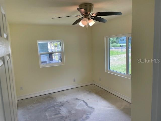 Image 11 of 17 For 10922 Park Drive