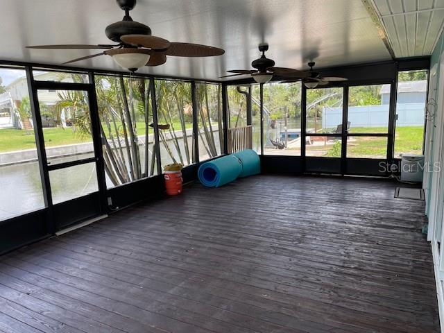Image 3 of 17 For 10922 Park Drive