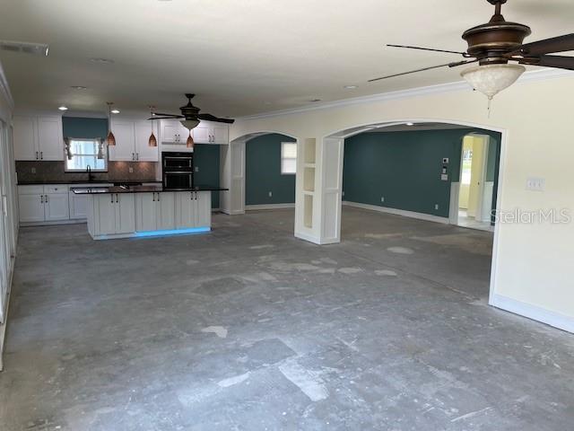 Image 8 of 17 For 10922 Park Drive