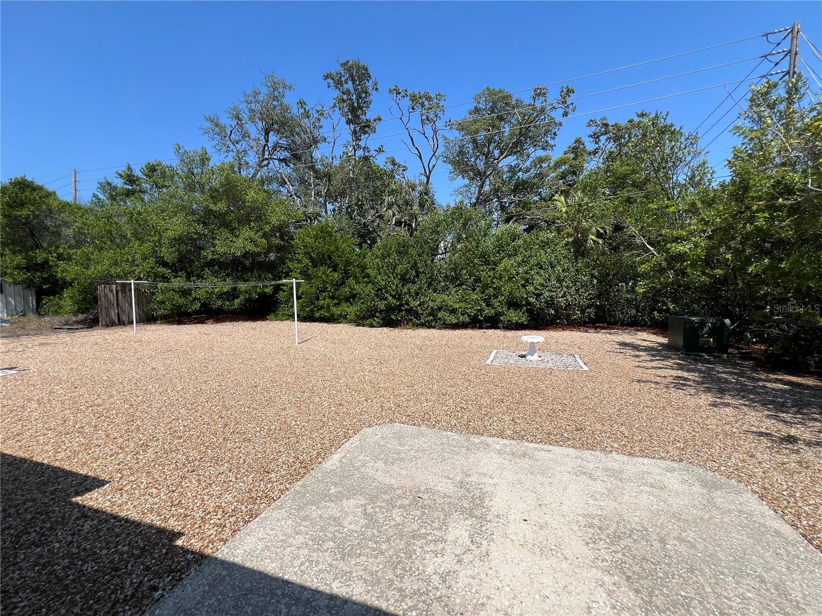 Image 20 of 21 For 10502 Laburnum Drive