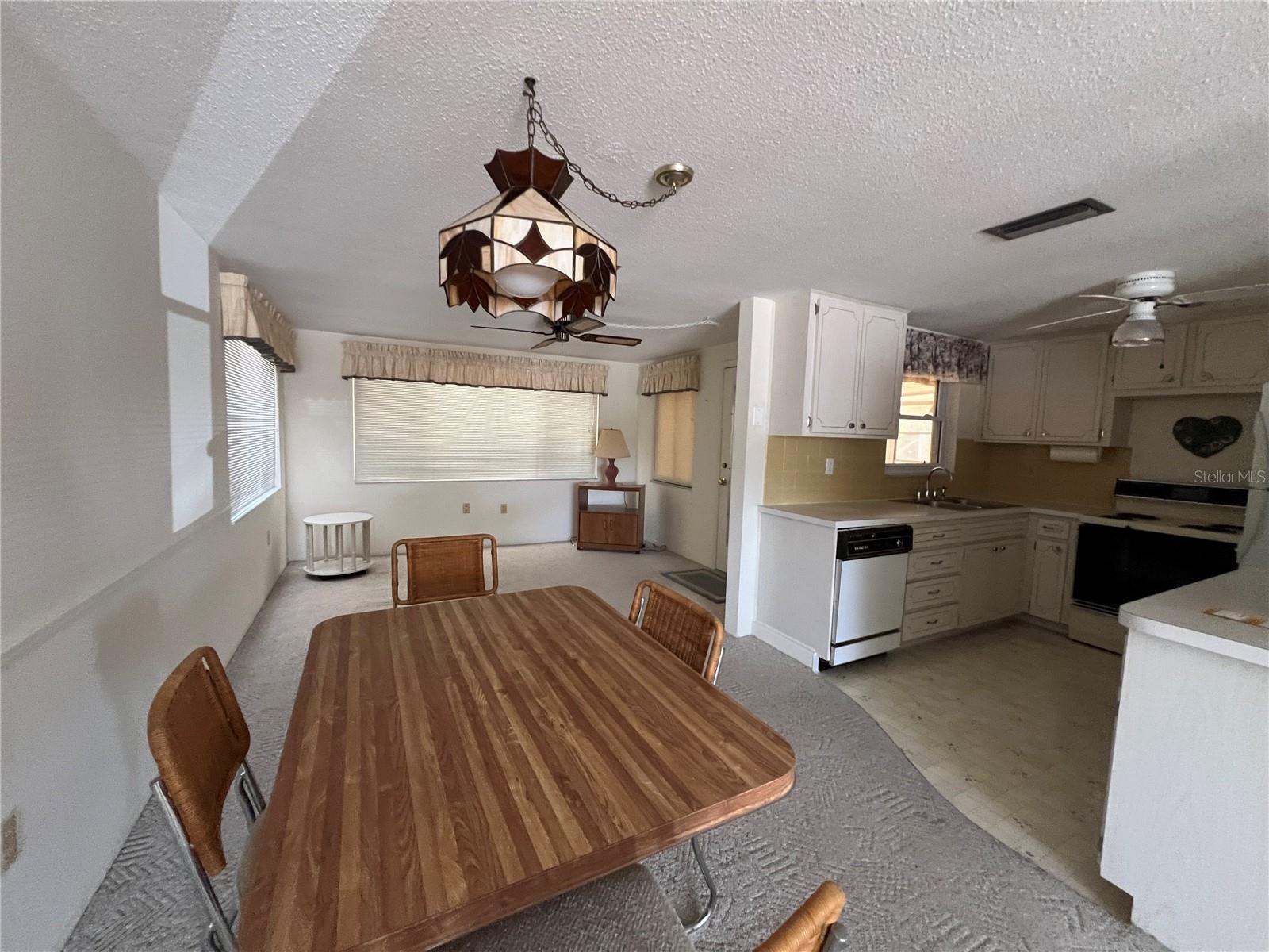 Image 4 of 21 For 10502 Laburnum Drive