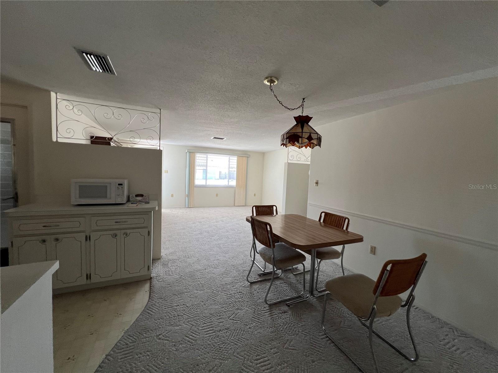 Image 8 of 21 For 10502 Laburnum Drive