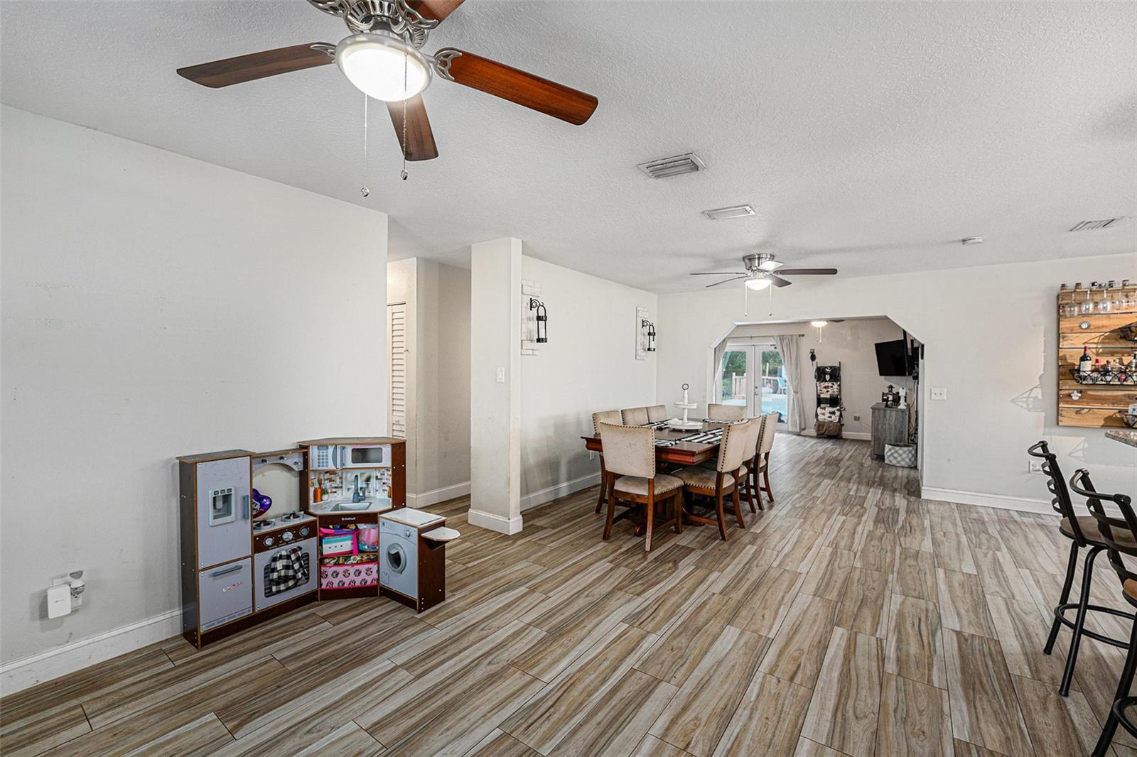 Image 5 of 30 For 9616 56th Street N