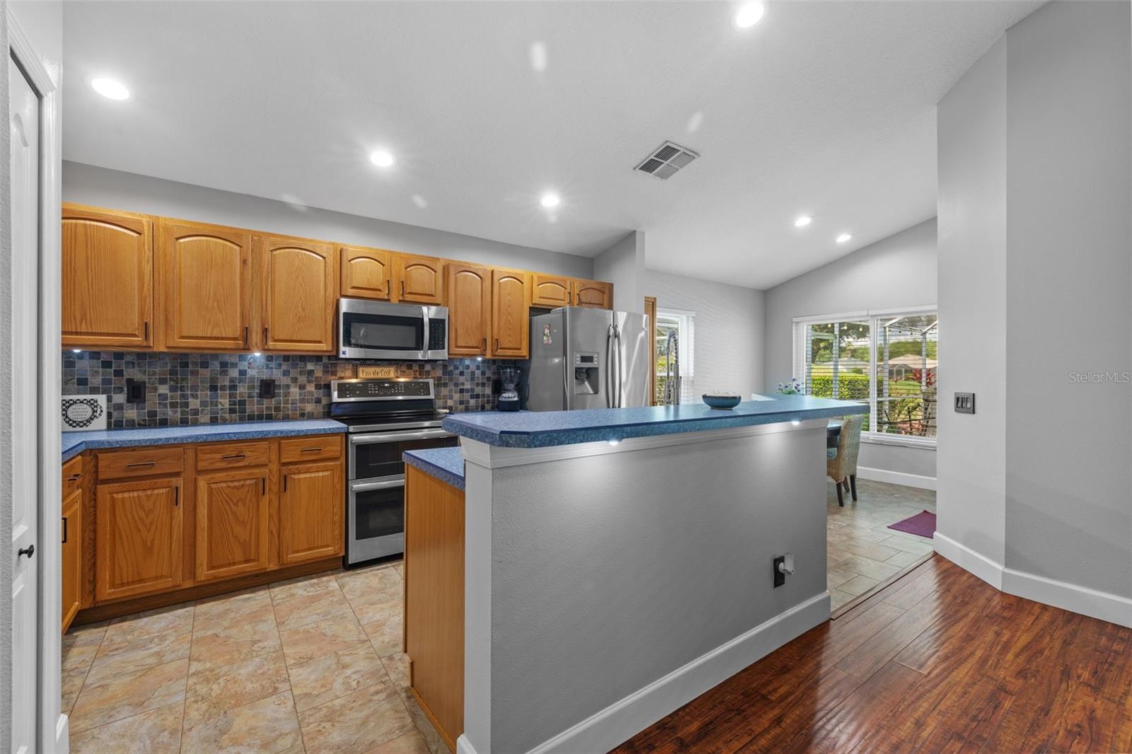 Image 11 of 61 For 18631 Le Dauphine Place