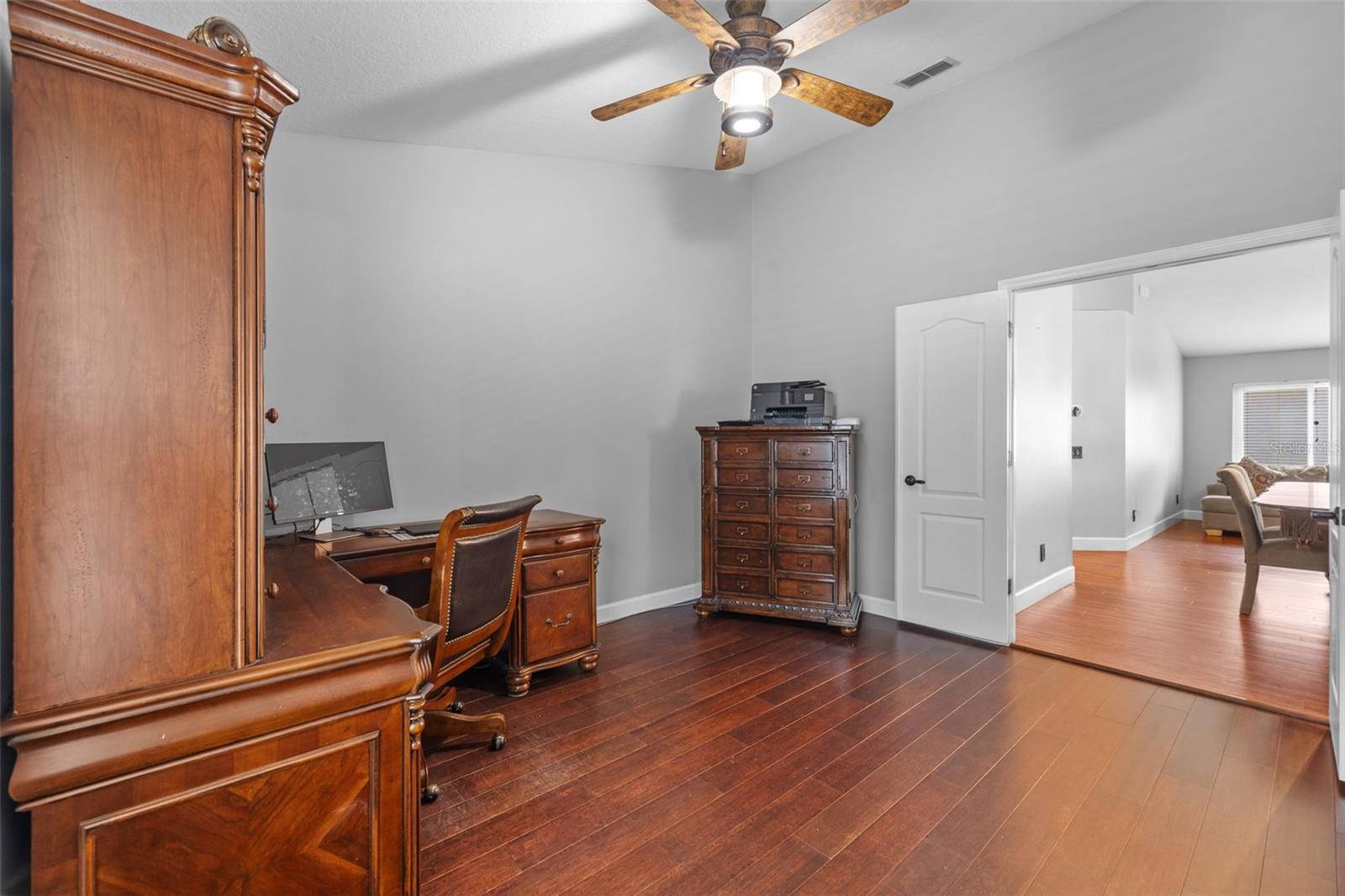 Image 18 of 61 For 18631 Le Dauphine Place