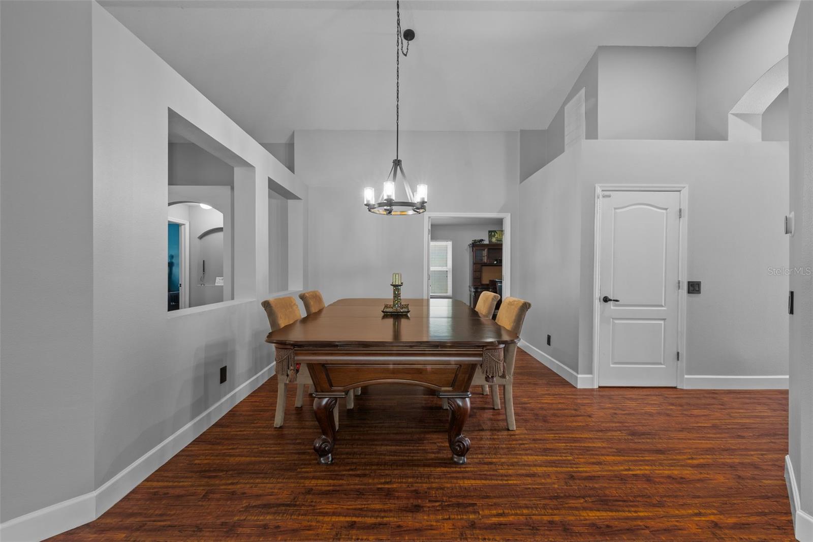 Image 27 of 61 For 18631 Le Dauphine Place
