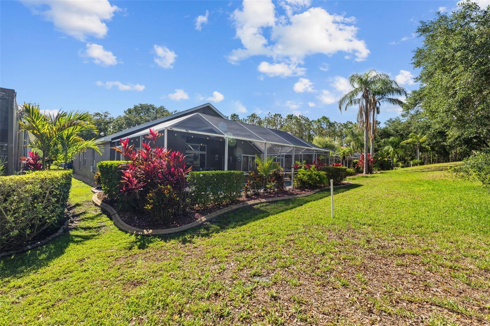 Image 9 of 61 For 18631 Le Dauphine Place