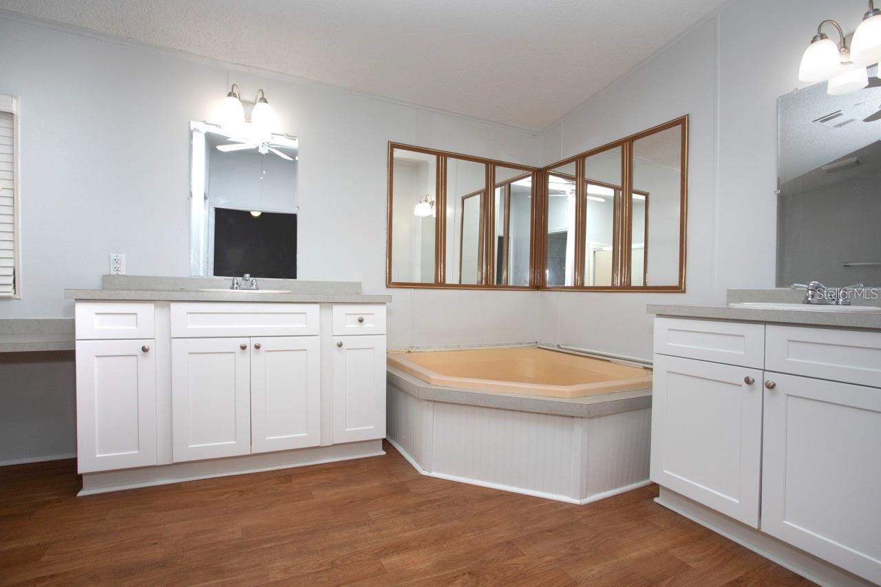 Listing photo id 27 for 5414 Miley Road A