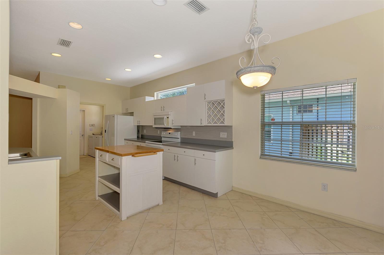 Image 18 of 53 For 4350 Iola Drive