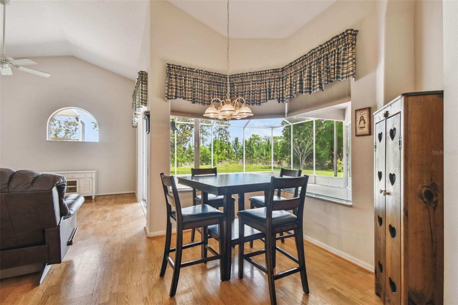 Image 32 of 45 For 9219 Irondale Lane