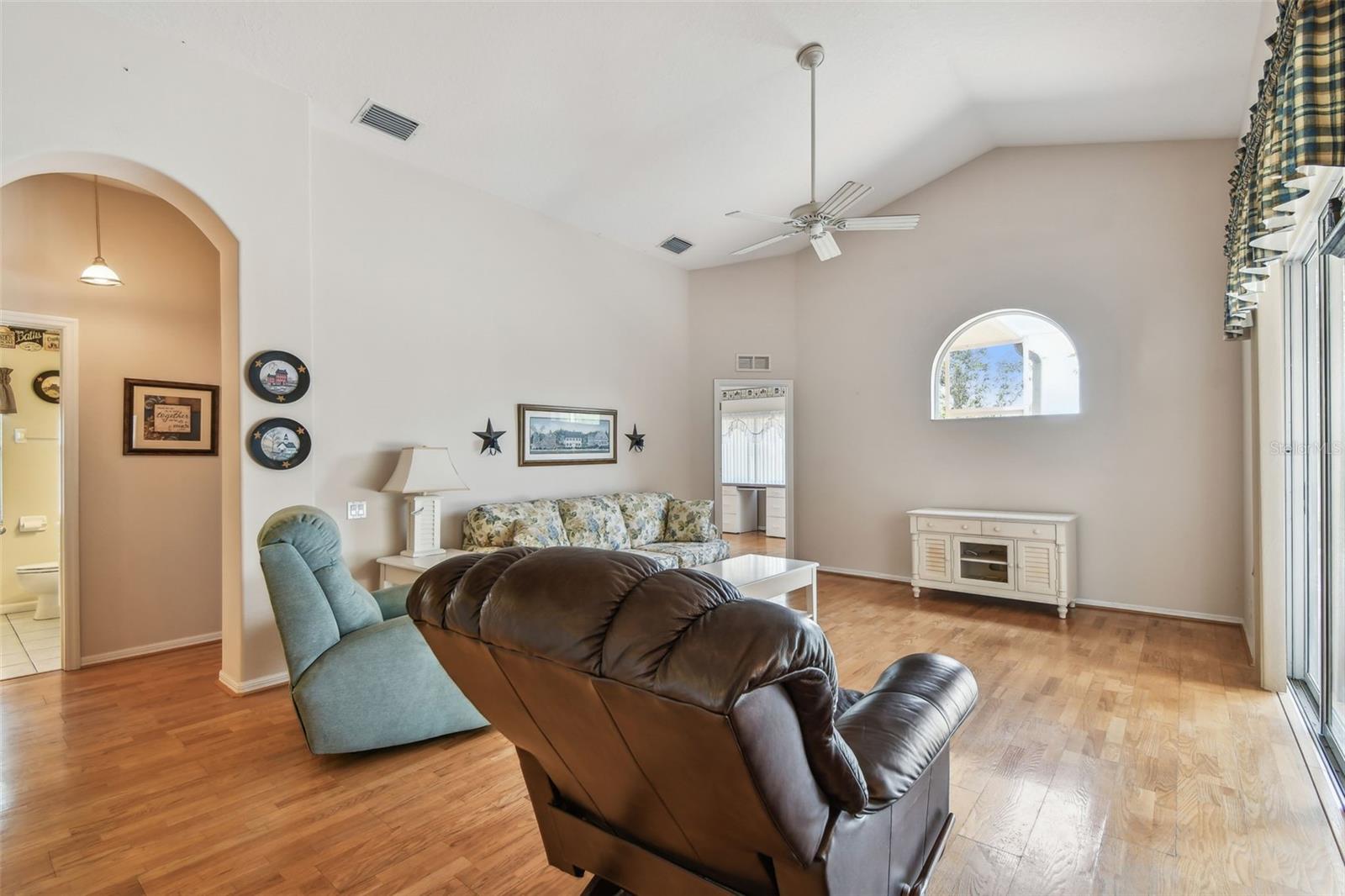 Image 34 of 45 For 9219 Irondale Lane
