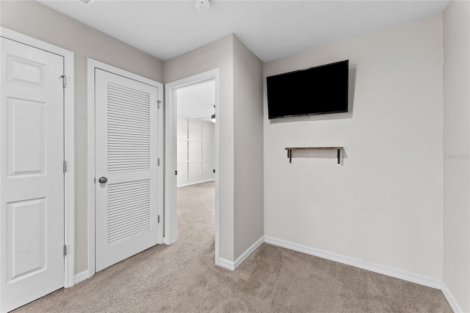 Image 12 of 22 For 7103 Grand Elm Drive